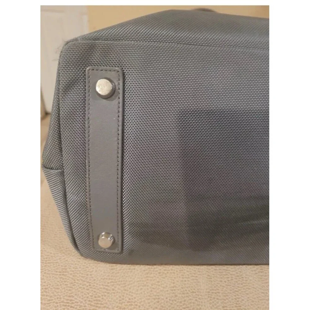 Tumi Larkin Hayes Triple Compartment Tote Preowned READ